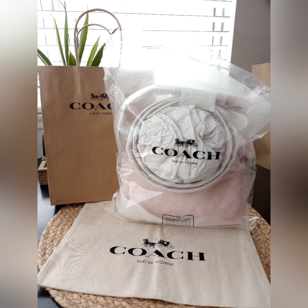 Coach Powder Pink Mini Jamie Camera Bag - Picture 2 of 3